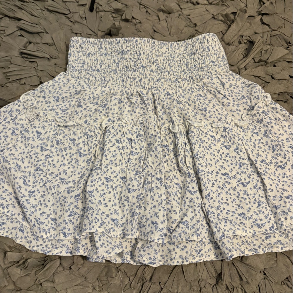 Floral Blue and White Women's Top